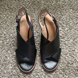 Madewell Ruthie Crisscross Sandal In  Leather